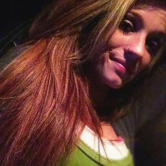 Meet your Posher, Jessica - Picture 1 of 1